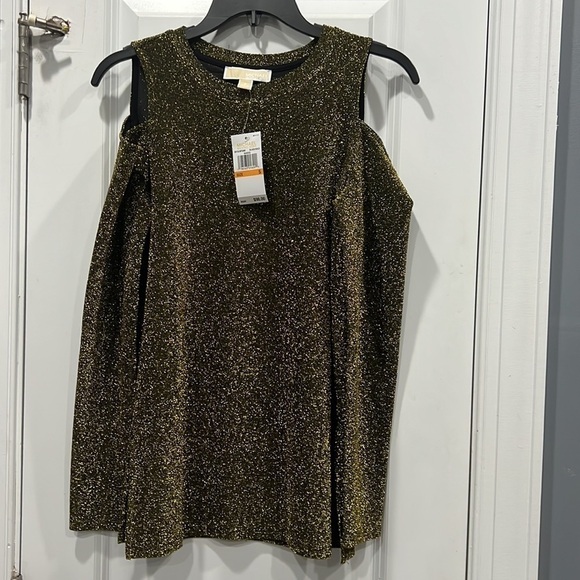 MICHAEL MICHAEL KORS
Printed Crew Neck Blouse w/ Tags - Picture 2 of 9